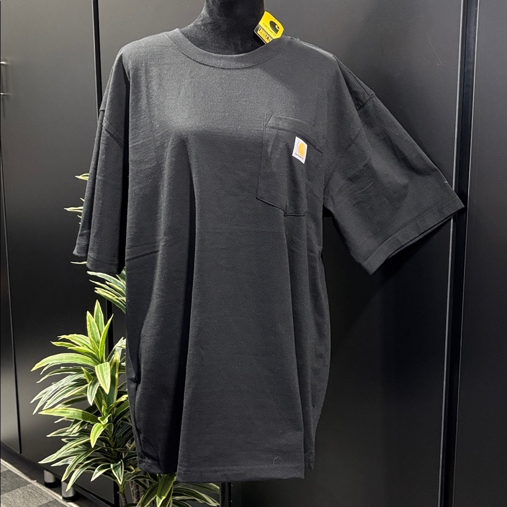 Carhartt Loose Fit Heavyweight chest pocket, patch logo,crewneck,work,casual